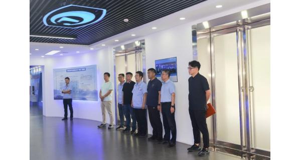 新疆前海集團領導一行調研長嶺紡織機電產業丨攜手合作再譜項目建設新篇章
